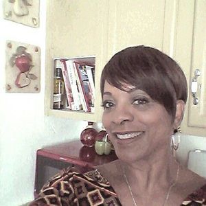 Meet your Posher, Sharon